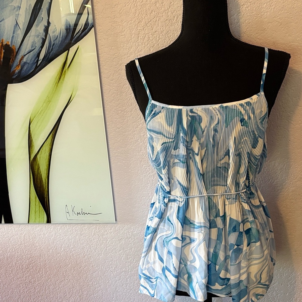 tank top size small